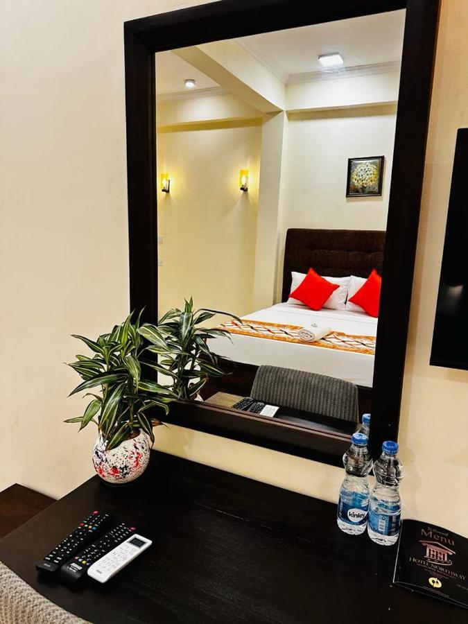Hotel Northway Vavuniya Экстерьер фото