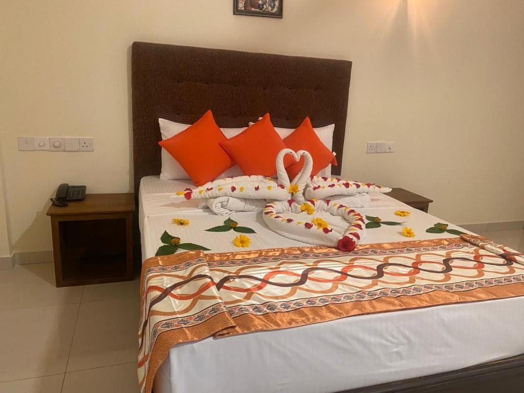 Hotel Northway Vavuniya Экстерьер фото