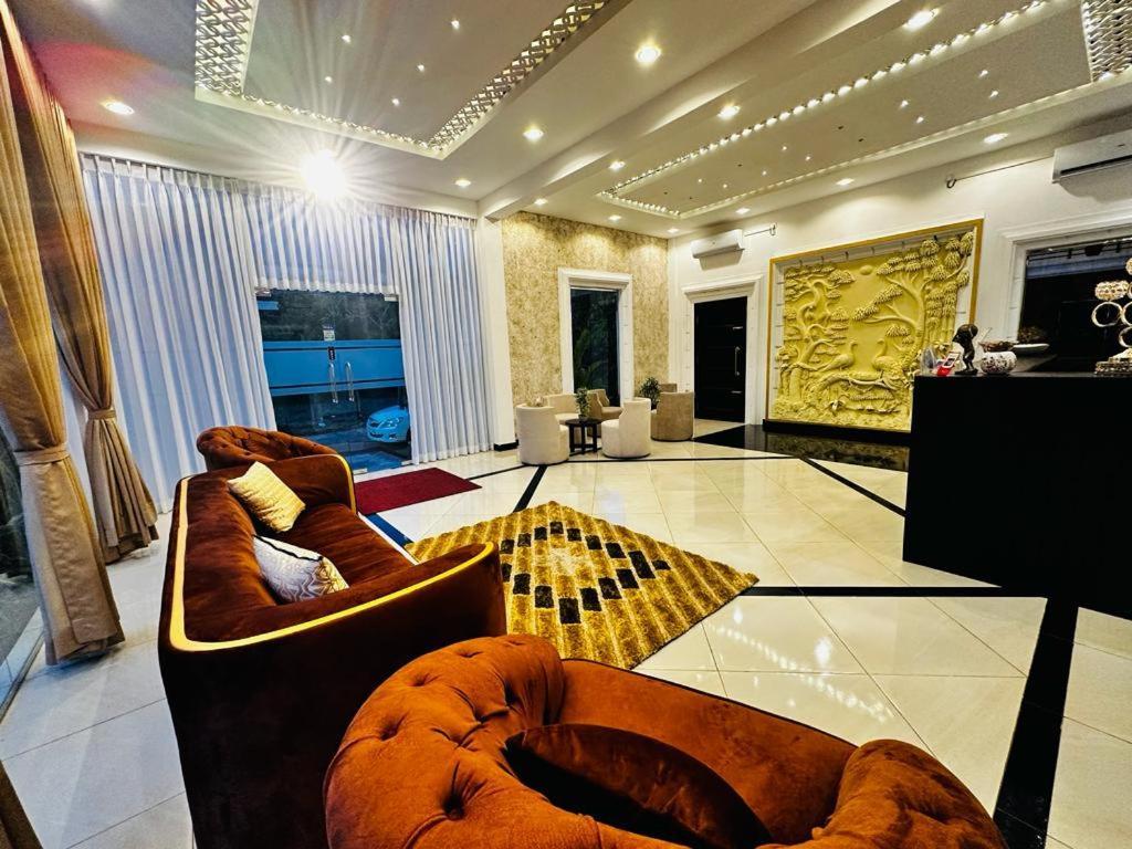 Hotel Northway Vavuniya Экстерьер фото