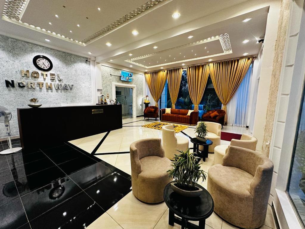 Hotel Northway Vavuniya Экстерьер фото