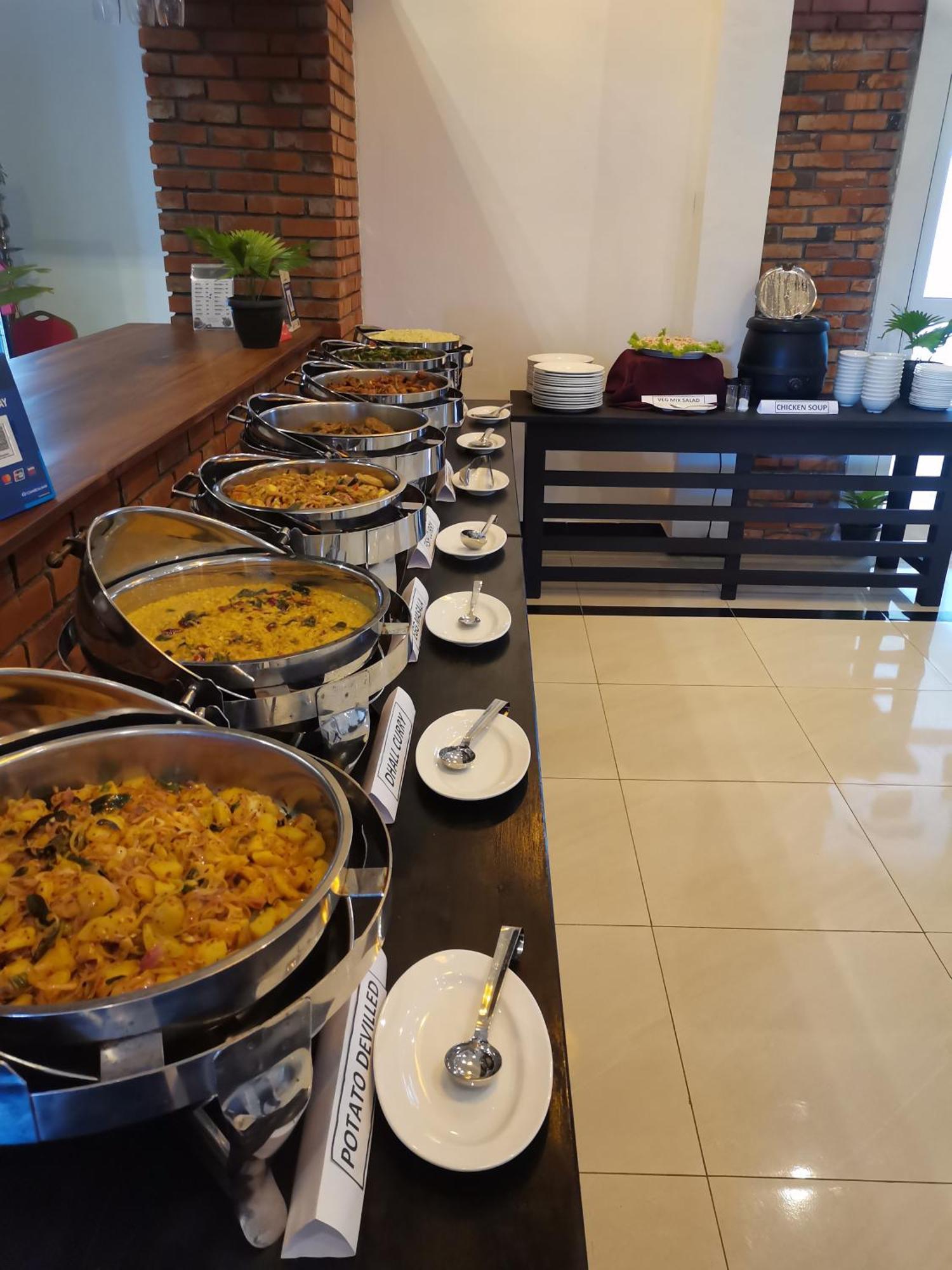 Hotel Northway Vavuniya Экстерьер фото