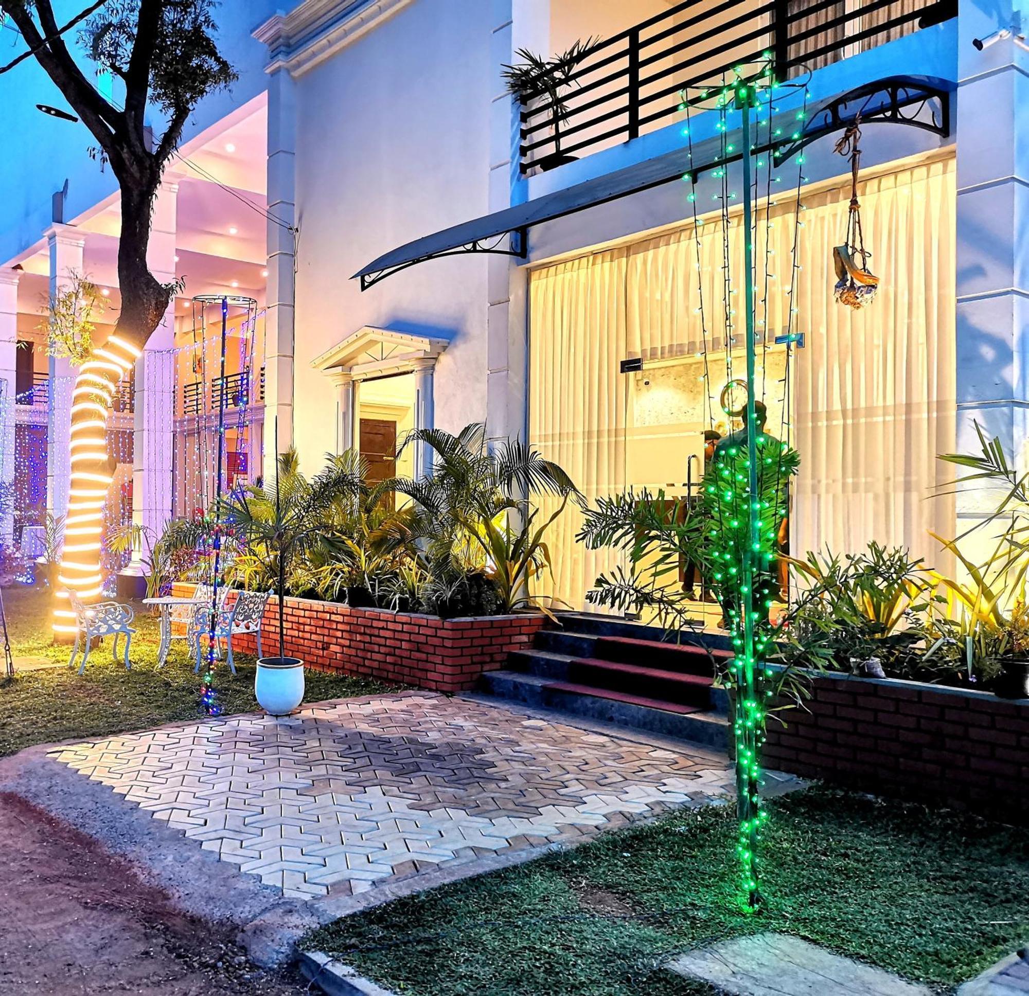 Hotel Northway Vavuniya Экстерьер фото